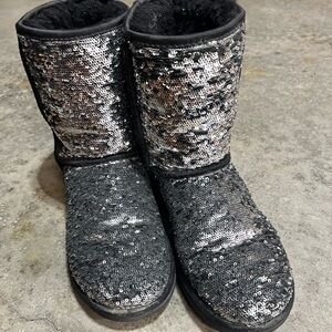 UGG Classic Short Sequin Boot Size 8
